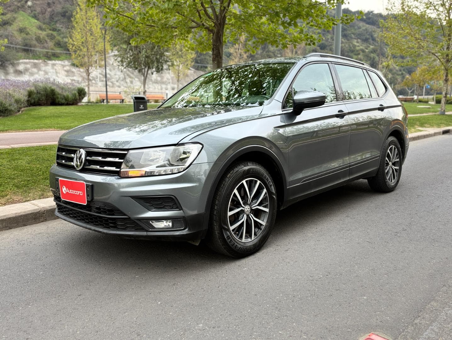 Volkswagen TIGUAN 2019 (1/20)